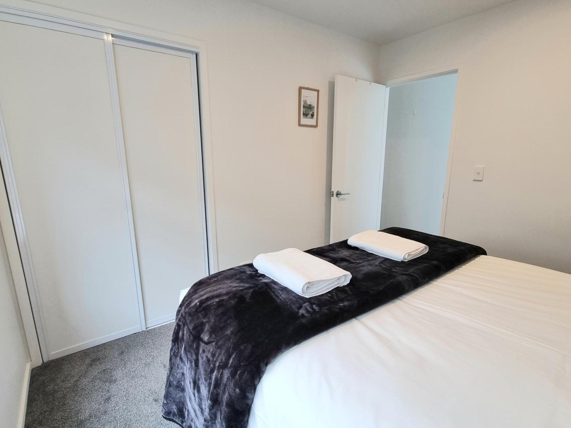 Central 2Brm 2Bth Townhouse Free Carpark Крайстчърч Екстериор снимка