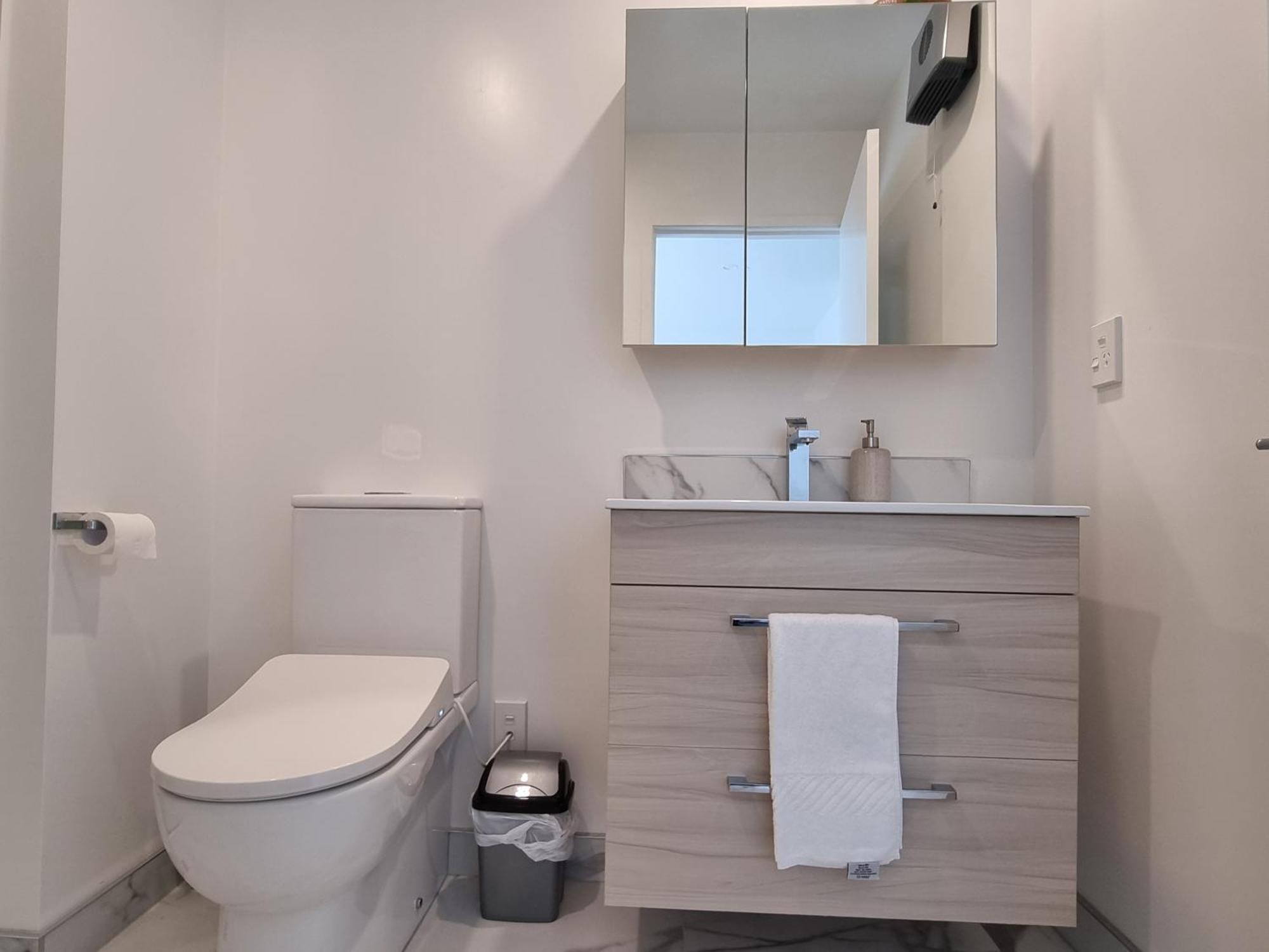 Central 2Brm 2Bth Townhouse Free Carpark Крайстчърч Екстериор снимка