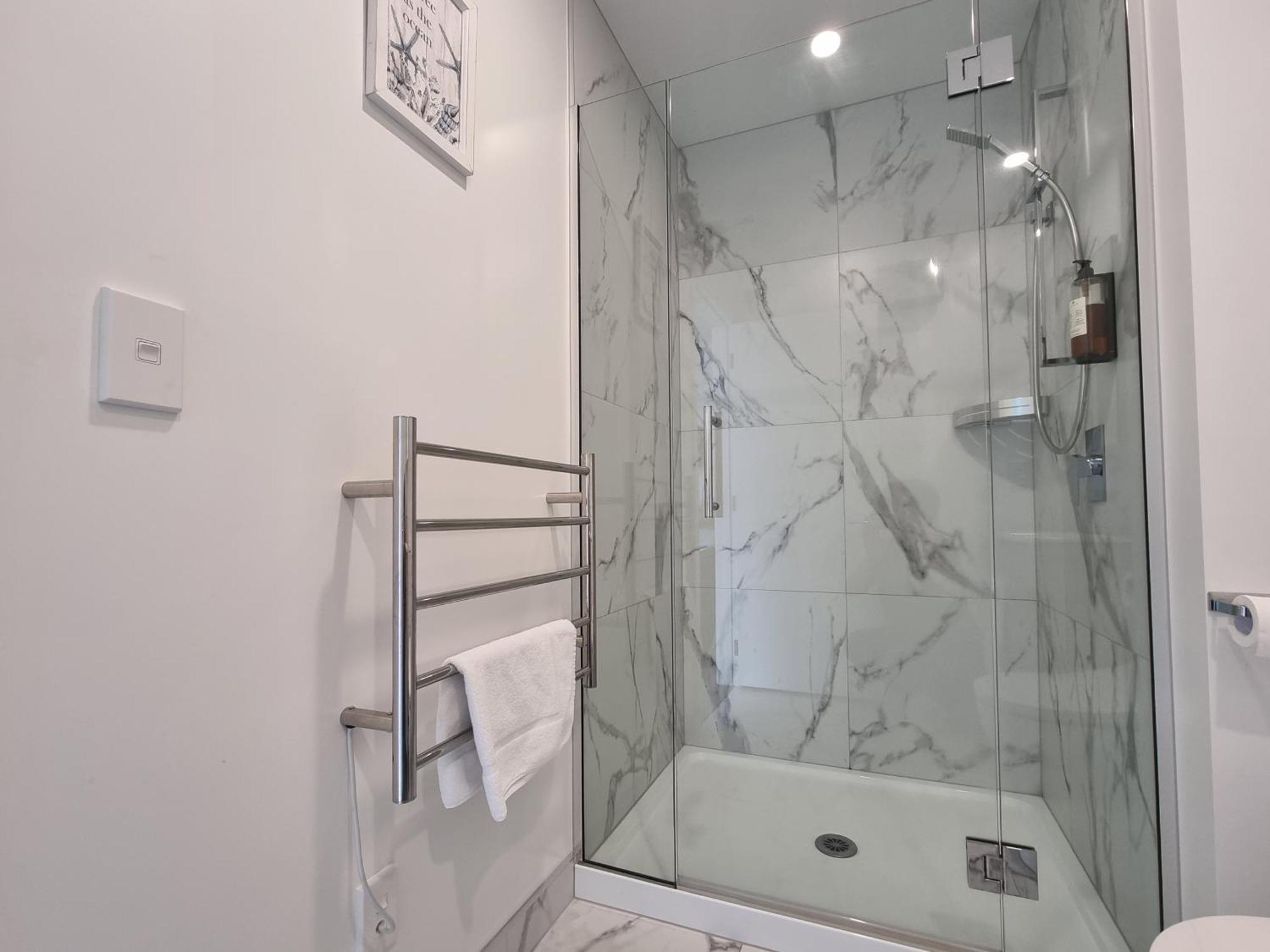 Central 2Brm 2Bth Townhouse Free Carpark Крайстчърч Екстериор снимка
